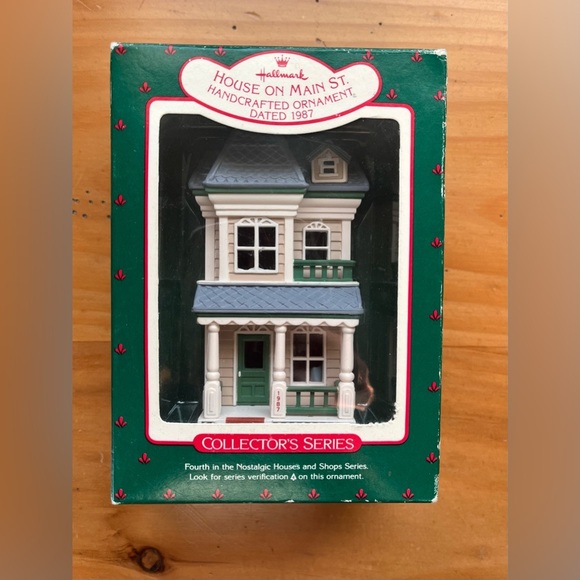 1987 House Main St Hallmark Keepsake Ornament Nostalgic Houses & Shops Vintage - Picture 1 of 7